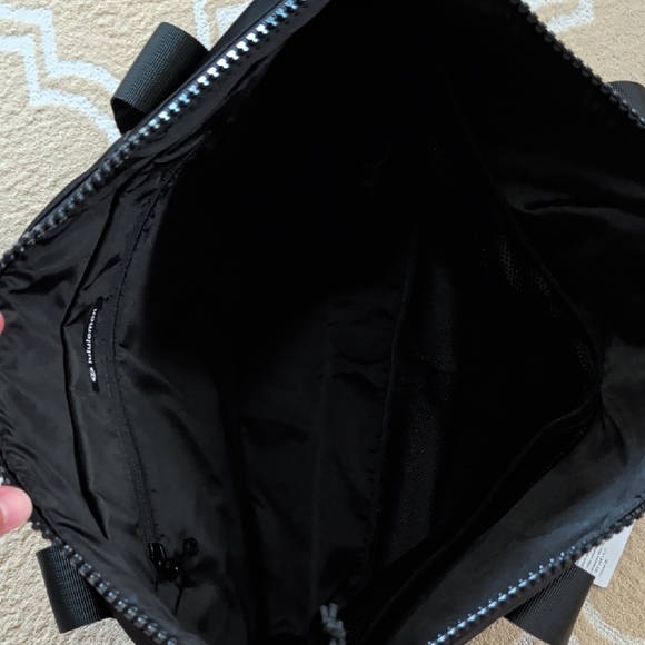 Lululemon All Day Essentials Tote Black NWT - Picture 8 of 13